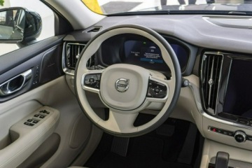 Volvo V60 II  Kombi Facelifting 2.0 B4 B 197KM 2026 Volvo V60 Plus Dark B4 Mild hybrid Benzyna 197 KM, zdjęcie 18