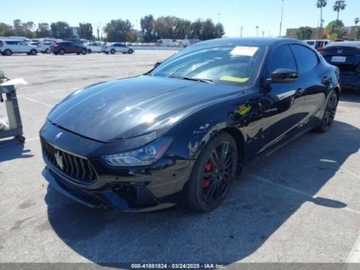 Maserati Ghibli III Sedan Facelifting 3.0 V6 350KM 2021 Maserati Ghibli 2021 MASERATI GHIBLI S 3.0 Benzyna 350KM, zdjęcie 2