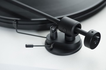 Проигрыватель Pro-Ject Primary E Белый