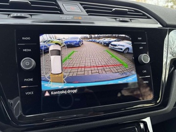 Volkswagen Touran III 1.5 TSI EVO 150KM 2023 Volkswagen Touran EVO Highline DSG Kamera Cofania ACC 7 Miejsc Faktura, zdjęcie 21