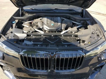 BMW X7 2022 BMW X7 M50i 2022 4.4l 4.4 Benzyna 523KM, zdjęcie 6