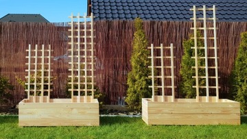 Деревянная пергола, садовые решетки - 2 шт.