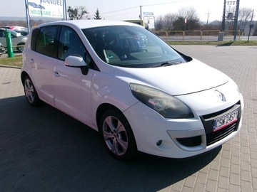 Renault Scenic III Van Facelifting 1.9 dCi FAP 130KM 2012