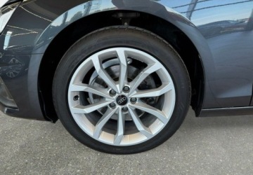 Audi A4 B9 Avant Facelifting 2.0 35 TFSI 150KM 2023 Audi A4 Avant VAT 23 35TFSI mHEV 150KM S-tronic 2023 r., Salon PL I wlasci, zdjęcie 9