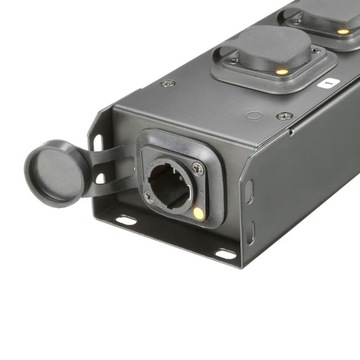 ADAM HALL PROPORT 4 TT 4-розеточный удлинитель