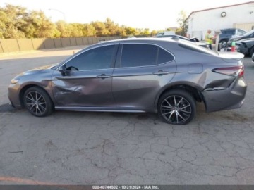 Toyota Camry IX 2023 Toyota Camry Se Hybrid, 2023r., 2.5L 2.5 Benzyna 176KM, zdjęcie 7