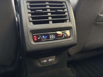 Volkswagen Golf VIII Alltrack 2.0 TDI 200KM 2022 Volkswagen Golf Alltrack LED Matrix Harman Kardon Hak Kamera Cofania Faktu, zdjęcie 37