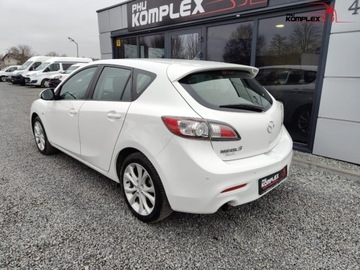 Mazda 3 II Sedan 1.6 MZR 105KM 2010 Mazda 3 1.6 Benzyna 105KM Zadbana Oplacona 1.6 Benzyna 105KM, zdjęcie 6