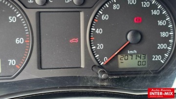 Volkswagen Polo IV Hatchback 1.2 i 12V 64KM 2005 Volkswagen Polo 1,2 benzyna 1.2 Benzyna 64KM, zdjęcie 20