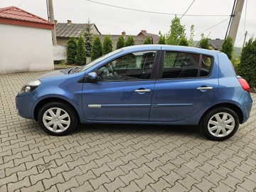 Renault Clio III Hatchback 5d 1.2 i 16V 78KM 2010 Renault Clio, zdjęcie 1