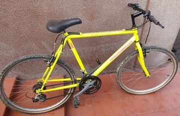 Старый ретро-велосипед ANDROMEDA