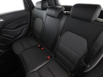 Mercedes Klasa B W246 Sports Tourer Facelifting 1.5 180 d 109KM 2017 Mercedes B 180 automat full LED navi klima, zdjęcie 16