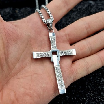 БОЛЬШОЙ КРЕСТ ВИН ДИЗЕЛЬ ИЗ ФИЛЬМА «ФОРСАЖ СТАЛЬ»