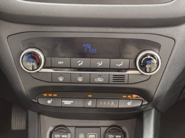 Hyundai i20 I Hatchback 5d Facelifting 1.2 DOHC 85KM 2015 Hyundai i20 1.2 Benzyna Pierwszy Wlasciciel Bogata Wersja 1.2 Benzyna, zdjęcie 25