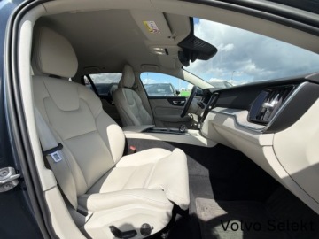 Volvo V60 II  2022 Volvo V60 V60 B3 B Plus Bright, Pakiet climate, Sa, zdjęcie 13
