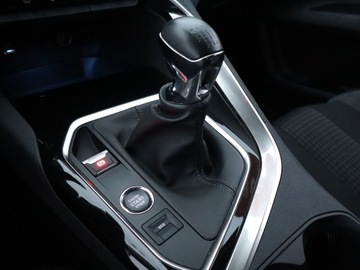 Peugeot 3008 II Crossover Facelifting  1.2 PureTech 130KM 2021 Peugeot 3008 1.2 PureTech, Salon Polska, zdjęcie 12