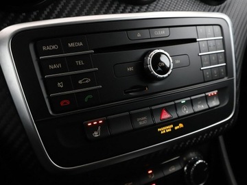 Mercedes GLA I Off-Roader Facelifting 1.6 180 122KM 2019 Mercedes GLA 180 navi klima grzane fotele czujniki, zdjęcie 25