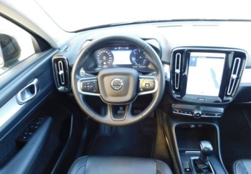 Volvo XC40 Crossover 2.0 D3 150KM 2020 Volvo XC 40 Skora Kamera Panorama Dach Model 2021r 2.0 Diesel 150KM, zdjęcie 7