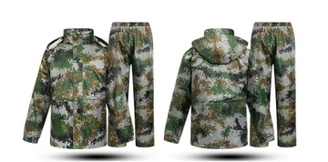 Комплект камуфляжного размера XL из плаща и брюк