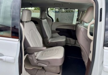 Chrysler Pacifica II 3.6 V6 291KM 2017 Chrysler Pacifica Chrysler Pacifica 3.6 Benzyna 290KM, zdjęcie 19