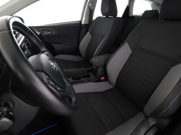 Toyota Auris II Touring Sports Facelifting 1.8 Hybrid 136KM 2017 Toyota Auris hybryda kamera tempomat Bluetooth, zdjęcie 12