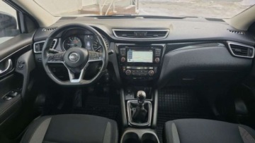Nissan Qashqai II Crossover 1.5 dCi 110KM 2017 Nissan Qashqai 1,5 diesel NAVI klimatronic OPLACONY 133 tys km 1.5 Diesel, zdjęcie 17