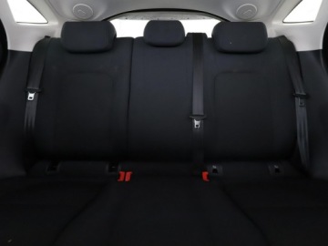 Jaguar E-Pace SUV 2.0 i4D 150KM 2019 Jaguar E-Pace automat 4x4 navi PDC LED tempomat, zdjęcie 17