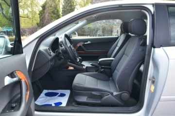Audi A3 8P Hatchback 3d 1.9 TDI 105KM 2008 Audi A3 3-drzwiowe 1.9TDi 105KM 2008r. Klima, zdjęcie 14