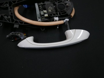 BMW G30 G31 G32 M5 РУЧКА ДВЕРИ ЗАДНЯЯ ЛЕВАЯ 7417813