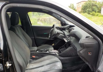 Peugeot 2008 II SUV 1.2 PureTech 130KM 2023 Peugeot 2008 Okazja 1.2 Benzyna 130KM, zdjęcie 16