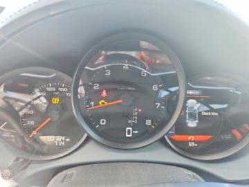 Porsche Boxster 718 Cabrio 2.0 300KM 2019 Porsche Boxster Base 2019 2.0 Benzyna 300KM, zdjęcie 9