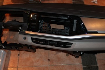 DESKA ROZDĚLOVAČE KONZOLA KOKPIT VW MULTIVAN T7 T.7 2023,R