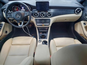 Mercedes GLA I 2018 Mercedes-Benz GLA 2018 MERCEDES-BENZ GLA 250 4MATIC 2.0 Benzyna 224KM, zdjęcie 7