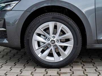 Skoda Octavia IV Liftback 1.5 TSI EVO 150KM 2025 Octavia Selection Edition 130 1.5 TSI mHEV DSG 150KM 2025, zdjęcie 11
