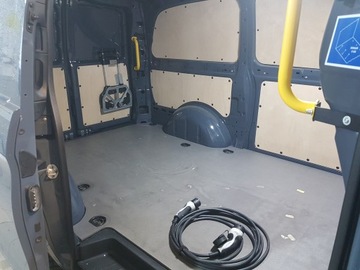 Mercedes Vito W447 e-Vito Van Długi Elektryczny 85kW 116KM 2020 Mercedes Benz Evito LANG, zdjęcie 21