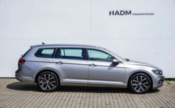 Volkswagen Passat B8 Variant Facelifting 1.5 TSI EVO 150KM 2020 Volkswagen Passat Volkswagen Passat Elegance 1.5 TSI 150KM DSG 1.5 Benzyna, zdjęcie 8
