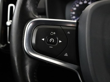 Volvo XC40 Crossover 1.5 T3 163KM 2019 Volvo XC 40 Momentum Pro T3 automat skóra navi, zdjęcie 32