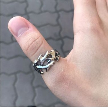 Кожаный браслет, так называемый Глаз Демона/Пророка Б.