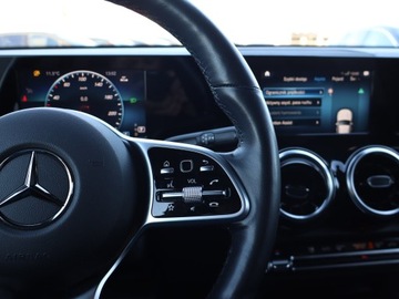 Mercedes GLB SUV 1.3 200 163KM 2022 Mercedes GLB GLB 200 4MATIC, Salon Polska, zdjęcie 16