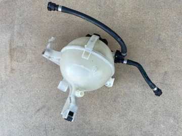BMW G30 G31 G11 G15 NÁDRŽ VYROVNÁVACÍ NÁDOBKA