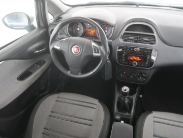 Fiat Punto Grande Punto Hatchback 5d 1.4 Start&amp;Stop 77KM 2011 Fiat Punto Evo 1.4, Salon Polska, Serwis ASO, zdjęcie 6