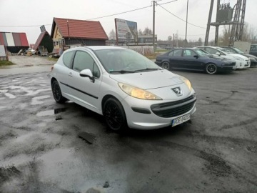 Peugeot 207 Hatchback 5d 1.6 HDi 109KM 2006 Peugeot 207 1.6HDI 109km 06r