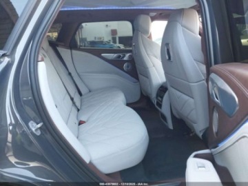 BMW XM 2024 BMW XM 2024 4.4 Hybryda 483KM, zdjęcie 12