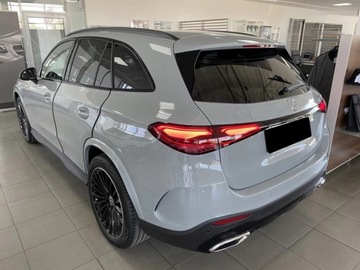 Mercedes GLC C254/X254 2025 MERCEDES-BENZ GLC 200 d 4-Matic AMG Line 2.0 (163KM) 2025, zdjęcie 2