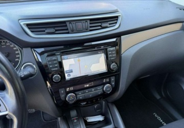 Nissan Qashqai II Crossover Facelifting 1.6 DiG-T 163KM 2018 Nissan Qashqai 1,6 DIG-T 163KM Klima Navi Kamera 360 Panorama 1.6 Benzyna, zdjęcie 16