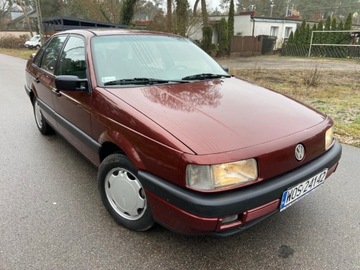 Volkswagen Passat B3 Sedan 2.0 115KM 1990 Volkswagen Passat Volkswagen Passat B3 Automat Sedan Welur Bordo Super Sta, zdjęcie 1