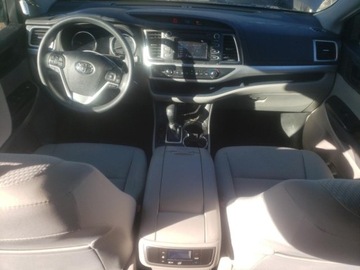 Toyota Highlander II 2019 Toyota Highlander TOYOTA HIGHLANDER LE, 2019r...., zdjęcie 6