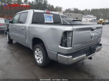 Dodge Ram V 2019 Dodge RAM 2019 Ram 1500 Laramie 4x4 Crew Cab 57 Box 3.6 Benzyna 305KM, zdjęcie 6