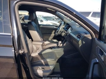 Volkswagen Tiguan II 2022 Volkswagen Tiguan SEL R-Line 2022 2.0 Benzyna 184KM, zdjęcie 7