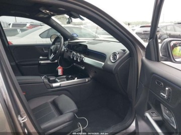 Mercedes GLB 2023 Mercedes-Benz GLB 250 2023 2.0l 2.0 Benzyna 221KM, zdjęcie 9